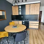 Gold بوغوينو